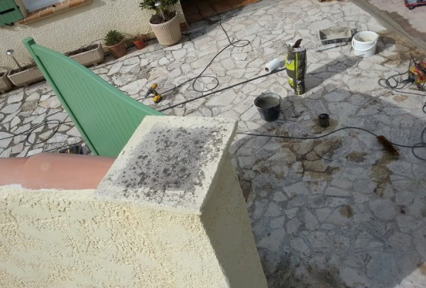 Ouverture plus de 90 °  à Aubagne